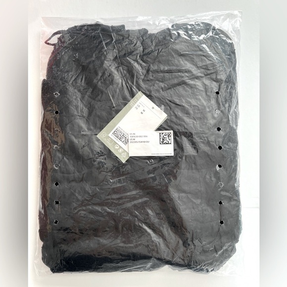 H&M - Ladies Plumeti Dress in Black. Size: M. NIB. (1484) - Picture 1 of 7